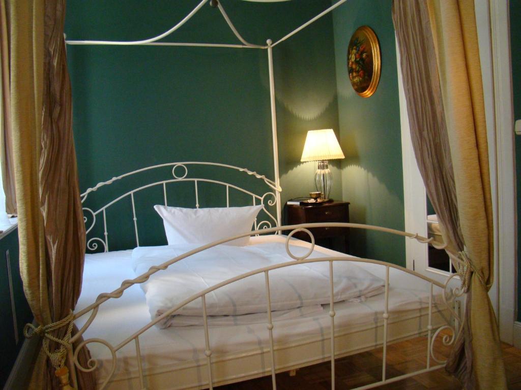 Hotel Alte Galerie Am Kudamm Berlín Pokoj fotografie